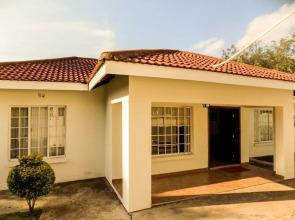 Mavuna Guest Lodge & Conference Centre