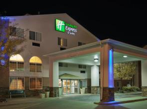 Holiday Inn Express & Suites Fort Pierre by IHG