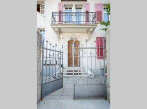 2 Zimmer in Jugendstilwohnung mit Garten (1-6 P.)