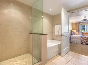 K B M Resorts- Hkh-236 Massive 2Bd Corner Unit With 1000ft Balcony Perfect for Families!