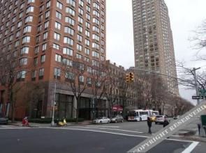 Sunny Modern Two Room Studio