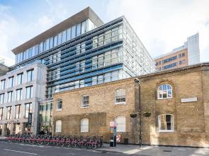 Stylish 2BR Flat Right Next to the Tate Modern