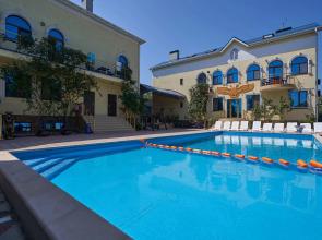 Miru Mir Guest House