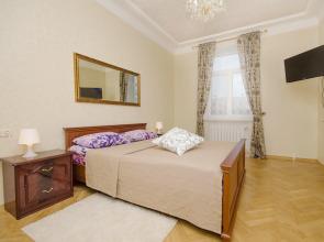 V tsentre na ulice Volodarskogo 18 Apartments