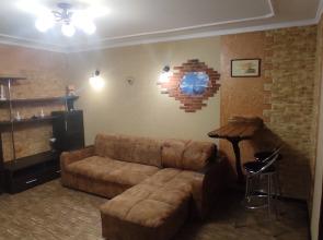 2-H Komnatnyie Apartments