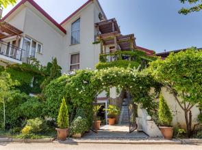 Villa Na more Guest House