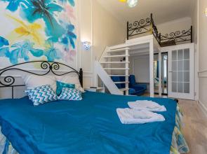 Biue Na Gorkovskoj Flat