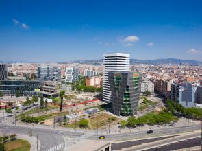 Akira Flats Fira Gran Via Apartments