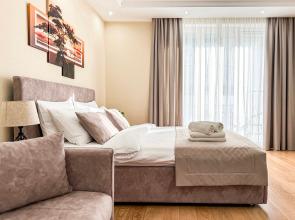 Monako 24 ZHK "Graf Tolstoj" 626 Apartments