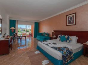 Malikia Resort Abu Dabbab Hotel