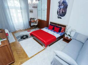 U Vokzala Apartments