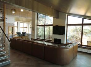 Burzhuj Club Apartments