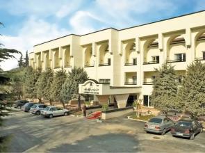 Parsian Evin Hotel